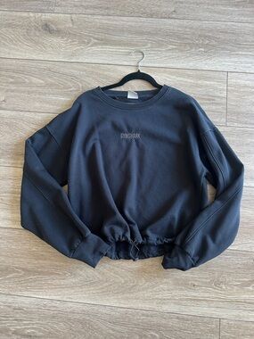 Gymshark Black Cropped Crew Sweatshirt with Drawcord Hem